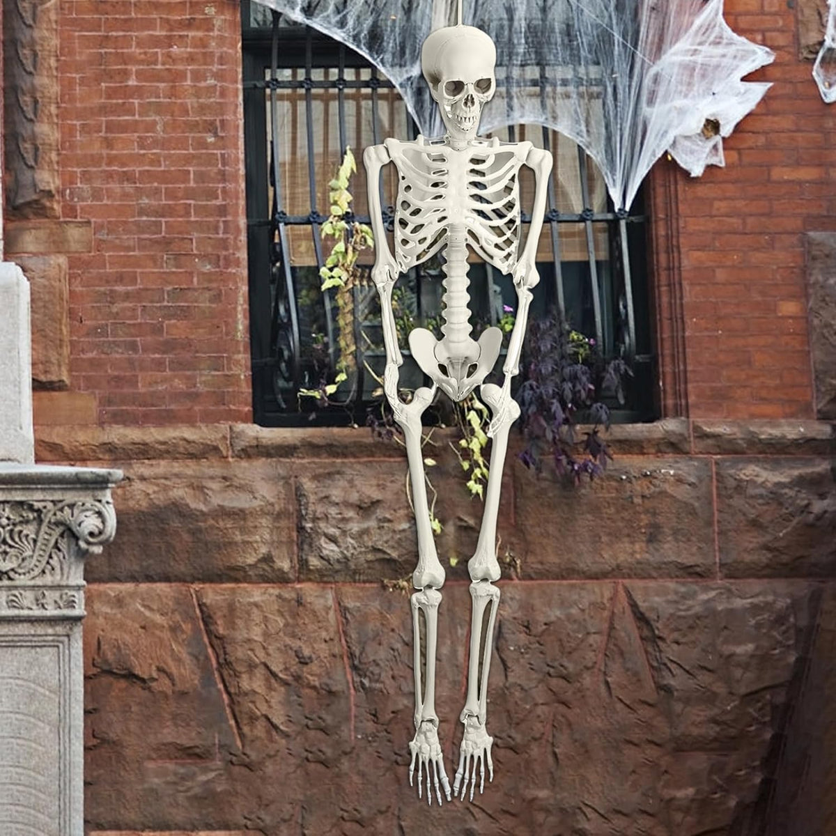 5.4ft Posable Plastic Skeleton N51936